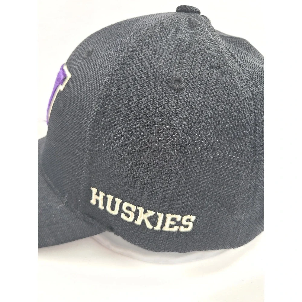 Captivating Headwear Washington Huskies Men Black Performance Football Team NCAA